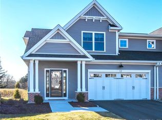 12 Park Ave #12, Mystic, CT 06355