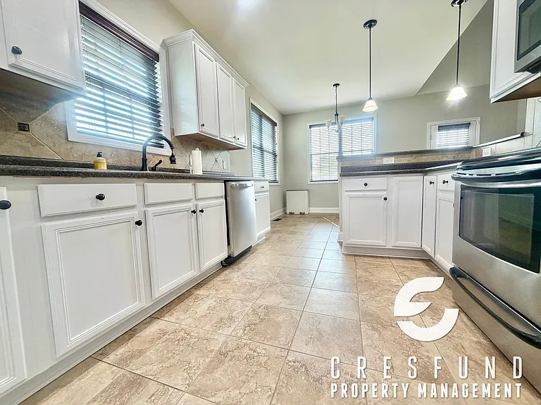 220 Asheford Way — Photo 4