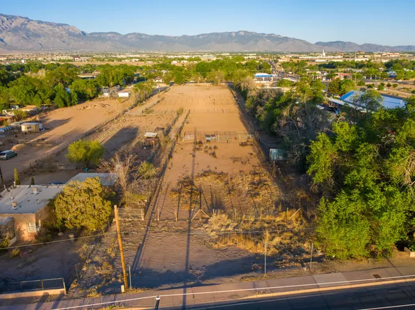 9610 4th St NW, Albuquerque, NM 87114