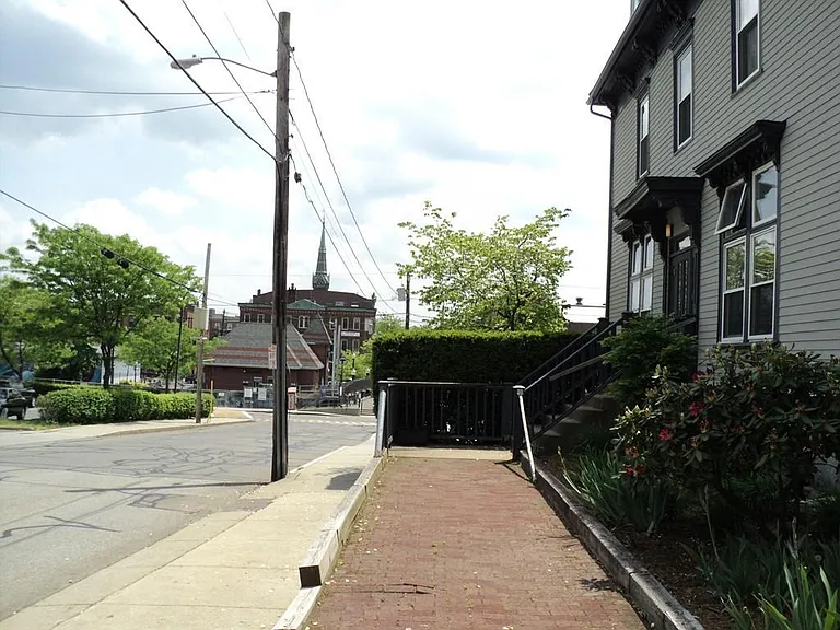 12 Walnut St #1 — Photo 32