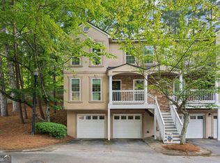 101 Masons Creek Cir #101, Atlanta, GA 30350