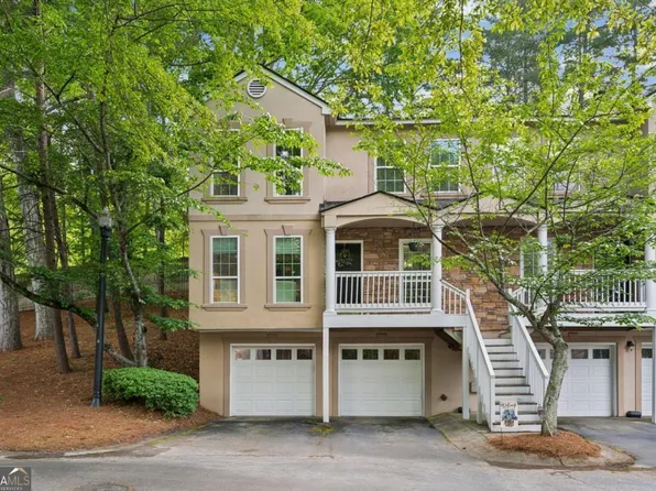 101 Masons Creek Cir #101, Atlanta, GA 30350