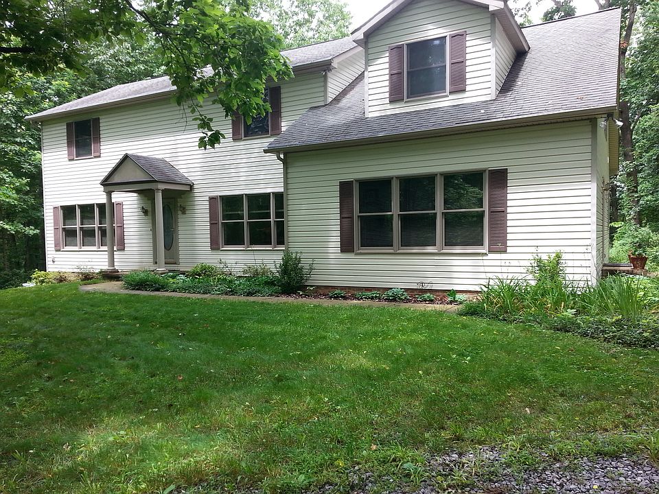 1st image of 104 Woodland Dr