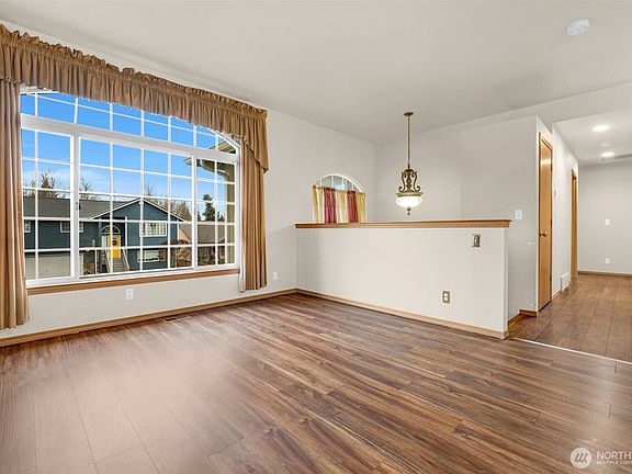 2nd image of 5722 129th Street NE