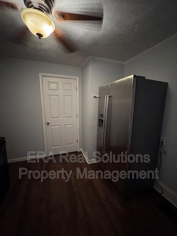 1 bed, 1.0 bath, $1,200 — Photo 3