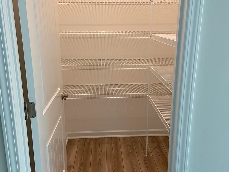 5728 Park West Cir — Photo 27