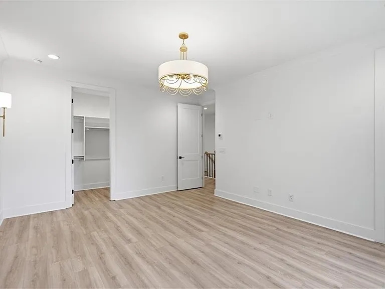 333 Sugarview Rd — Photo 18