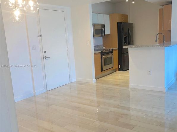 18800 NE 29th Ave APT 503