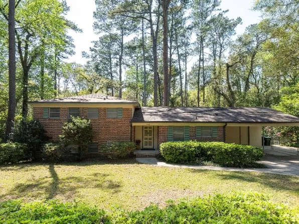 2102 Great Oak Dr, Tallahassee, FL 32303