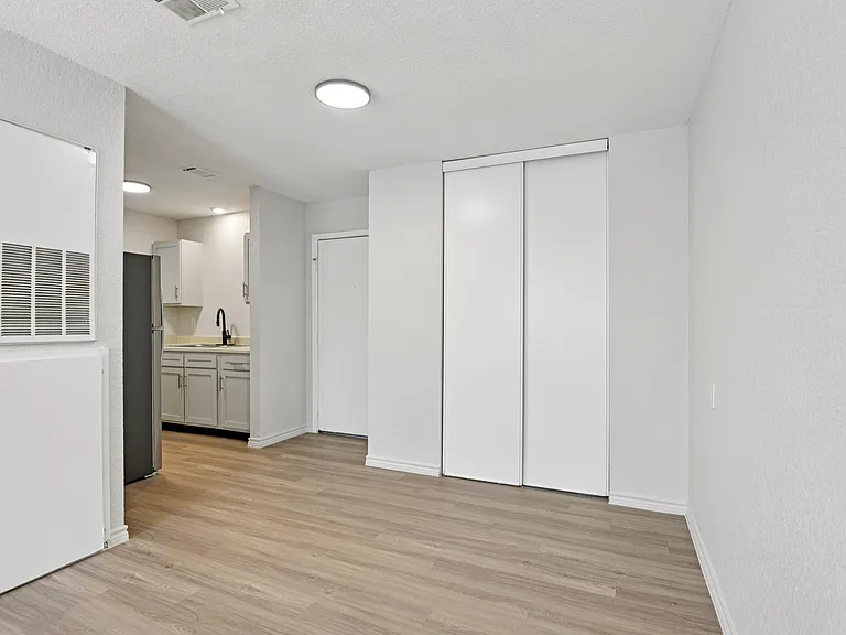 Silver Oaks Villas — Photo 13