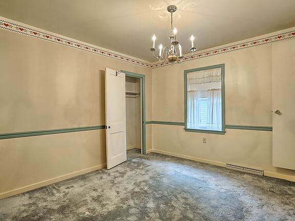 Dining room or Bedroom