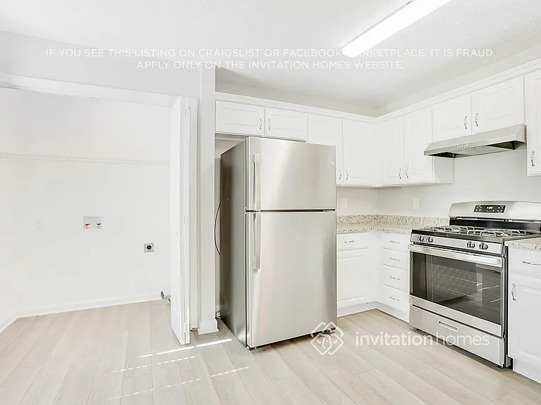 460 Austin Dr — Photo 8