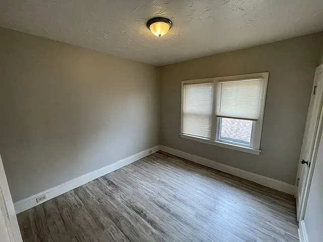 10806 Fidelity Ave #UP — Photo 16