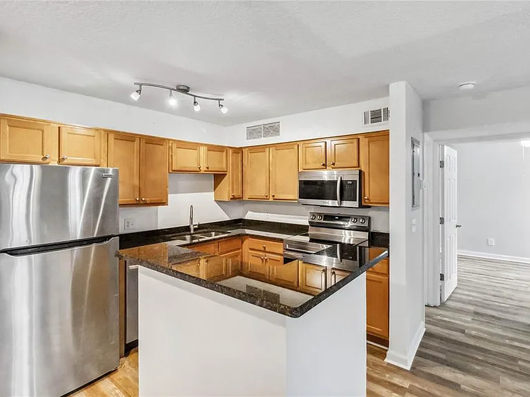 320 Black Oak Ct #107 — Photo 12