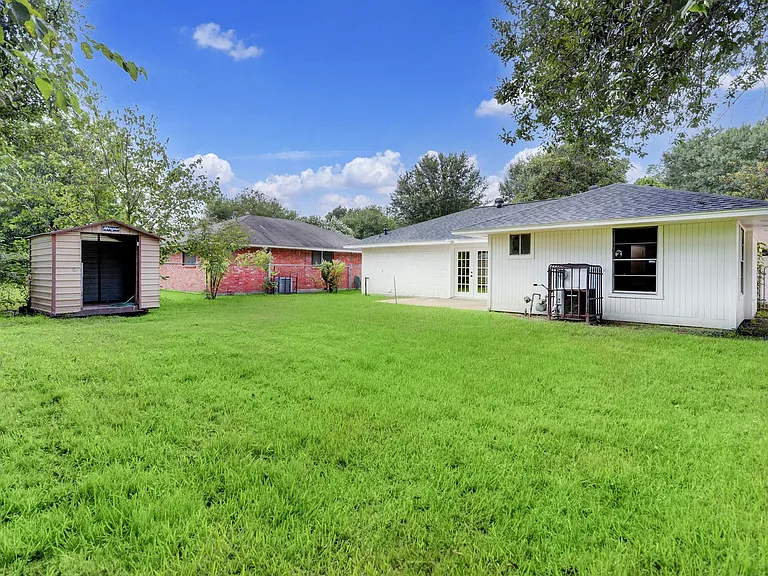 4411 Oak Shadows Dr — Photo 15
