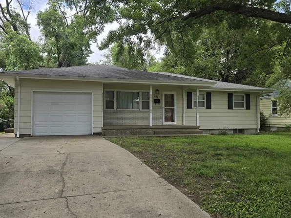 1511 NW 3rd St, Abilene, KS 67410