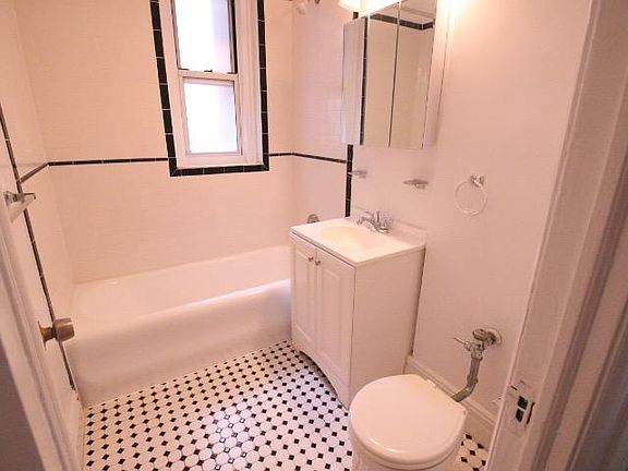 5th image of 19 William St APT 5G