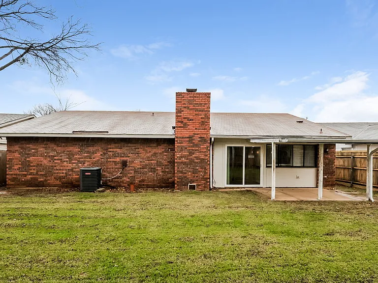 7709 Landmark Ridge St — Photo 16
