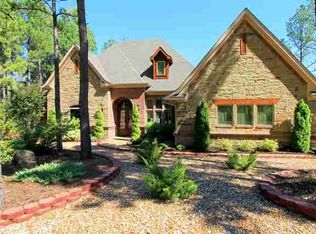 21 Manzanares Dr, Hot Springs Village, AR 71909