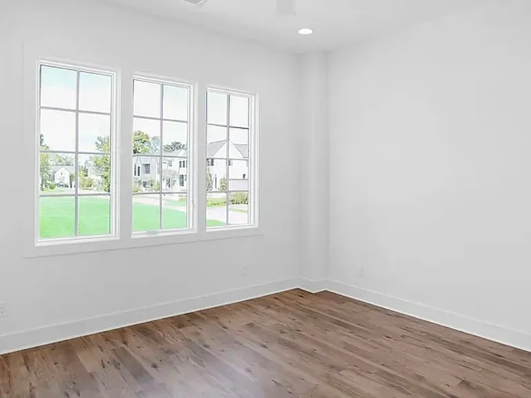 8322 Conduit St — Photo 10
