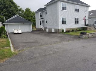 94 Thelma Ave APT 1, Somerset, MA 02726