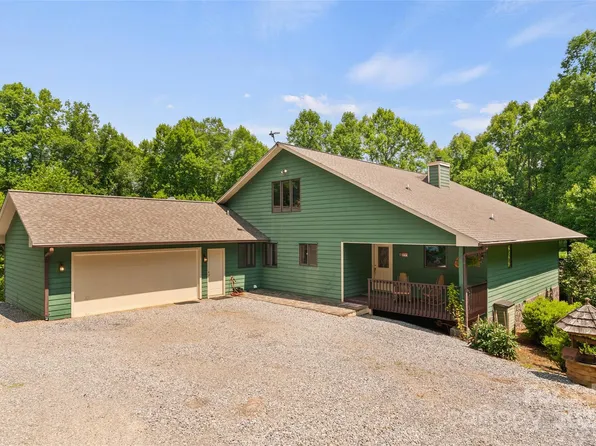 735 Twin Brook Dr, Waynesville, NC 28785