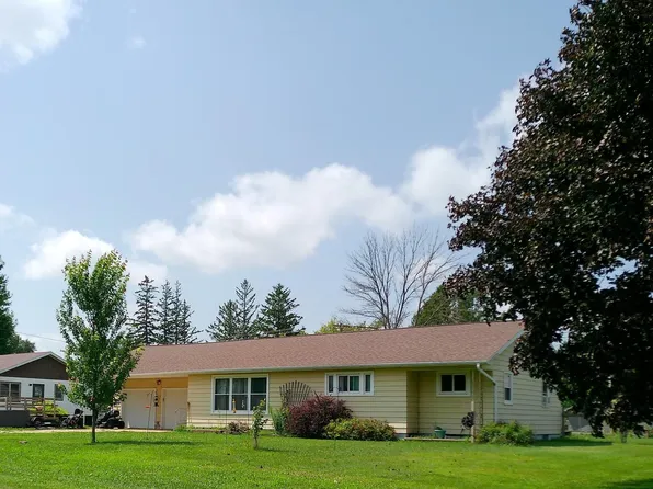 110 Robert St, Ostrander, MN 55961