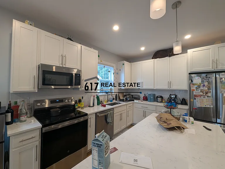 51 Fairbanks St — Photo 3