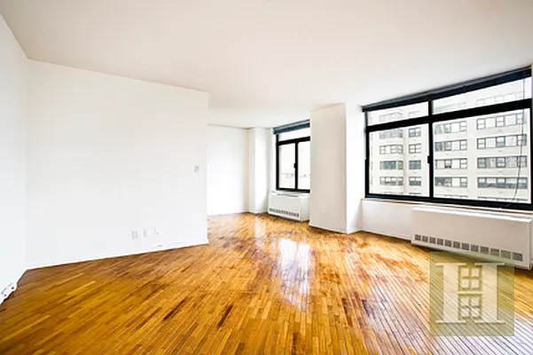 Rented by Halstead Real Estate | media 6