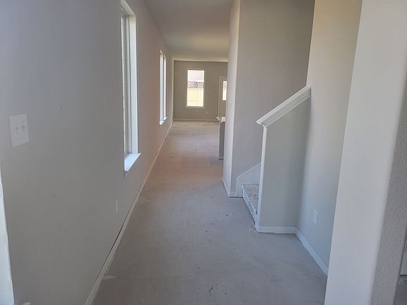 1418 Mount Lyell Drive Elevation Image 3