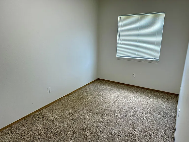 #170-5520 N. Missouri Ave. — Photo 8