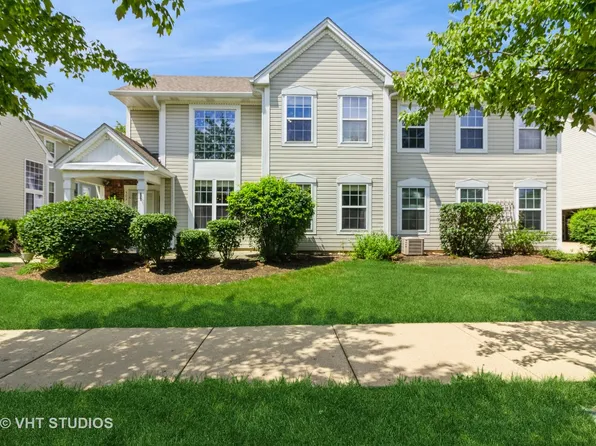 502 Hidden Creek Ln, North Aurora, IL 60542