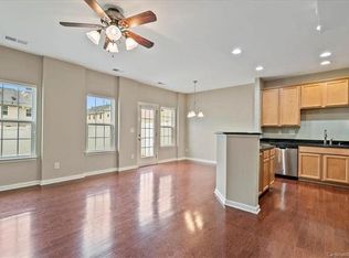 2420 Silverthorn Dr, Charlotte, NC 28273