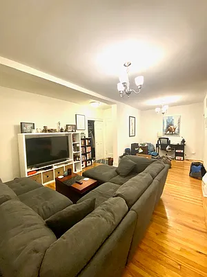 Rented by Compass | media 18