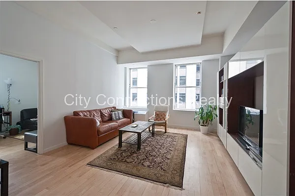 Rented by City Connections Realty | media 33