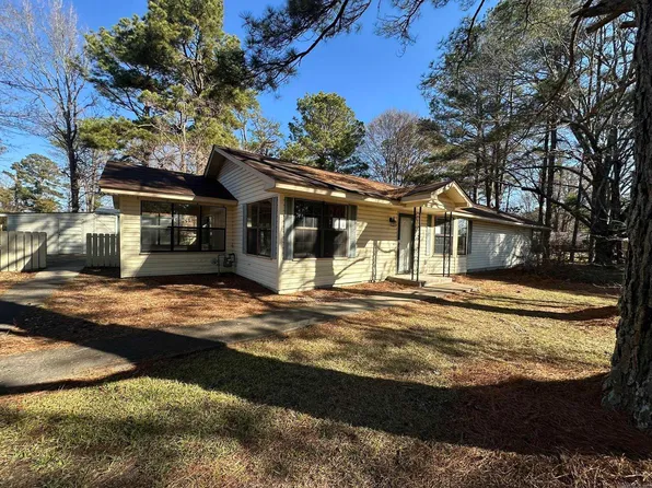 1211 E 47th Ave, Pine Bluff, AR 71601