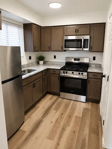 1007 Marron Cir NE Photo 1