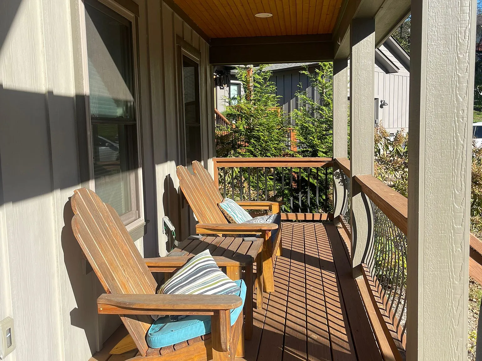 42 Reynolds Rd — Photo 3