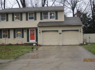169 Oakhurst Dr, Munroe Falls, OH 44262