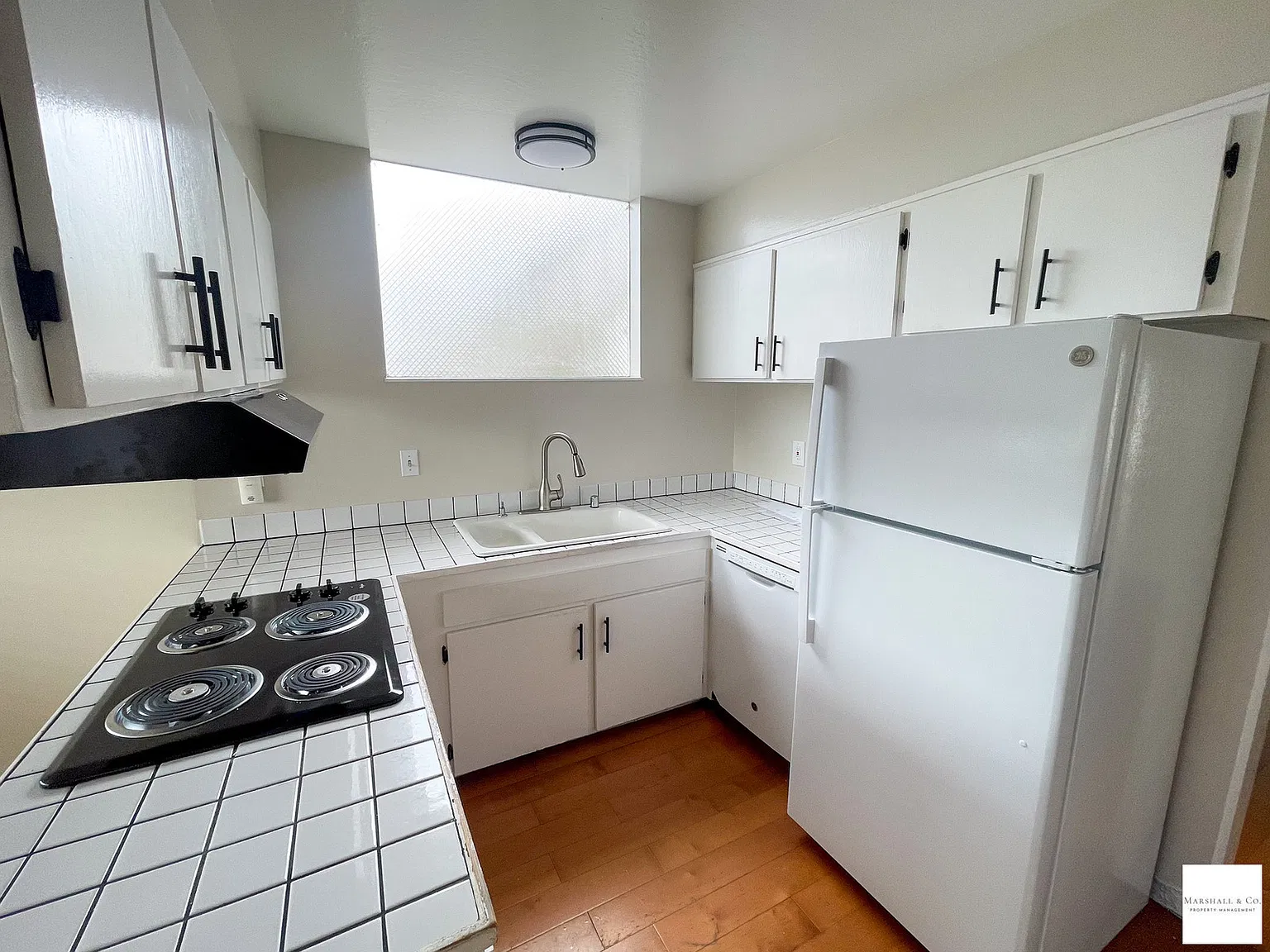 Beautiful Tiburon! Quiet 3br/2ba Condo, Enjoy Bay Views! Lg. Deck + More! — Photo 4