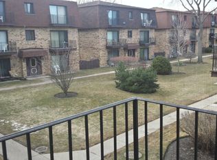 9703 Bianco Ter UNIT U-76, Des Plaines, IL