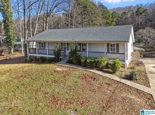 7681 Happy Hollow Rd, Trussville, AL 35173
