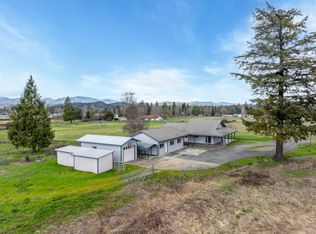 3655 Leonard Rd, Grants Pass, OR 97527