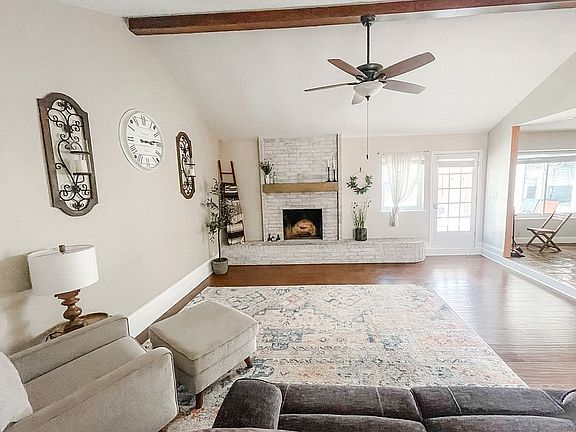 Large living room 