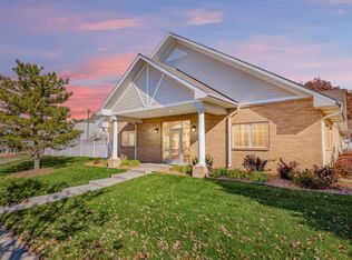 862 Hanneman Dr #306, Lincoln, NE 68522