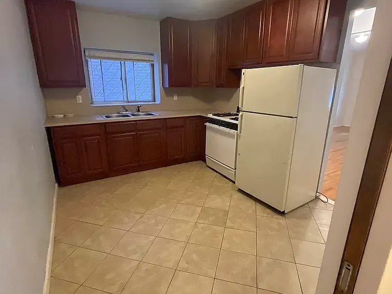 623 Cortelyou Rd #1 — Photo 2