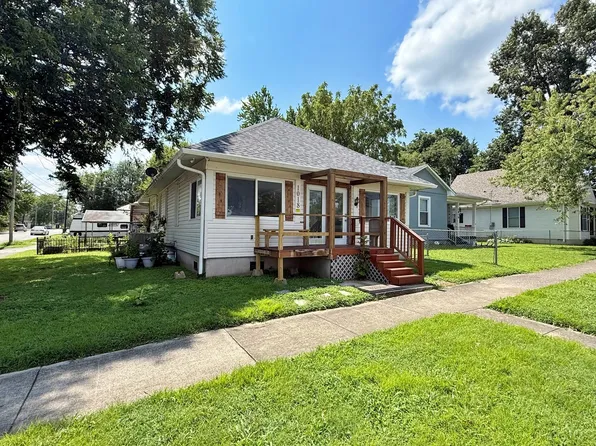 1018 Market St, Metropolis, IL 62960