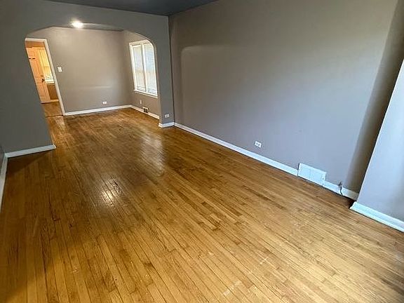 2nd image of 9552 S Greenwood Ave