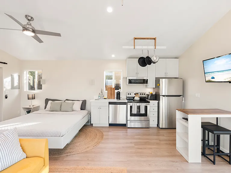 7717 Romeria St — Photo 13