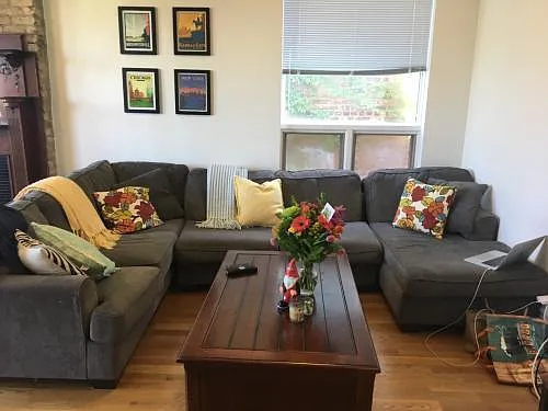 717 W Roscoe St #3 — Photo 2